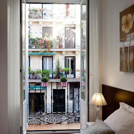 Thc Latina Hostel Madrid Exterior photo